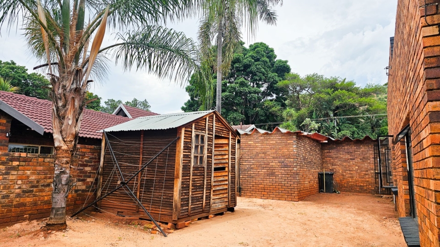 4 Bedroom Property for Sale in Florauna Gauteng