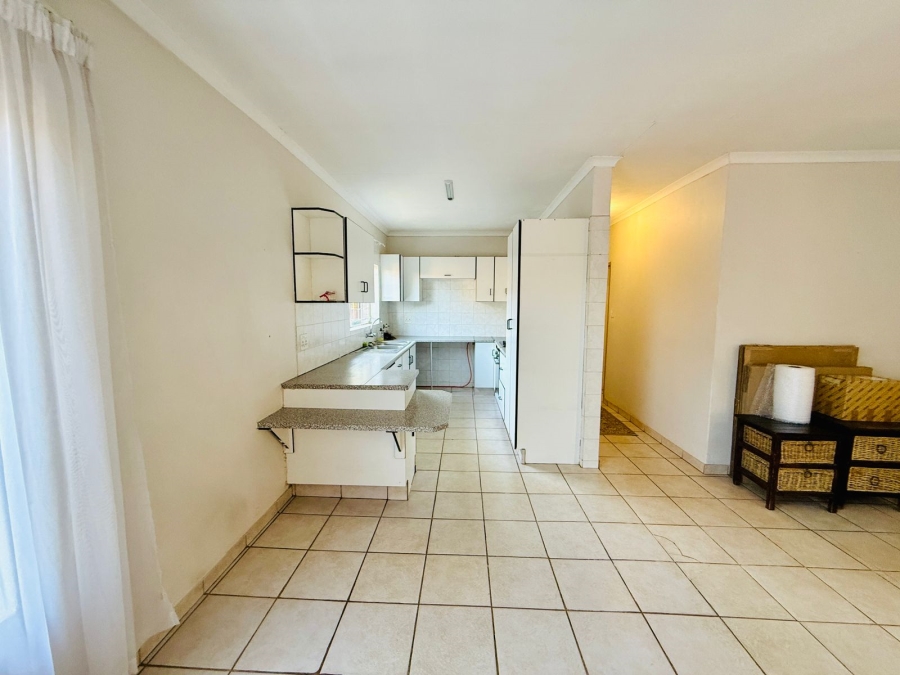 6 Bedroom Property for Sale in Theresa Park Gauteng