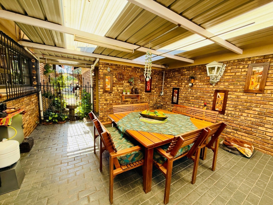 3 Bedroom Property for Sale in Theresa Park Gauteng