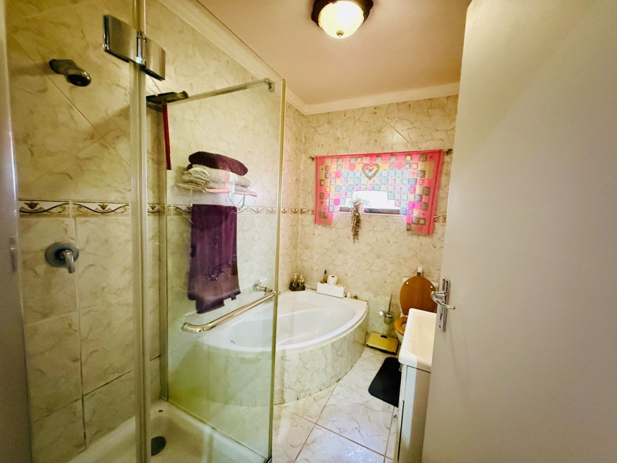 3 Bedroom Property for Sale in Theresa Park Gauteng