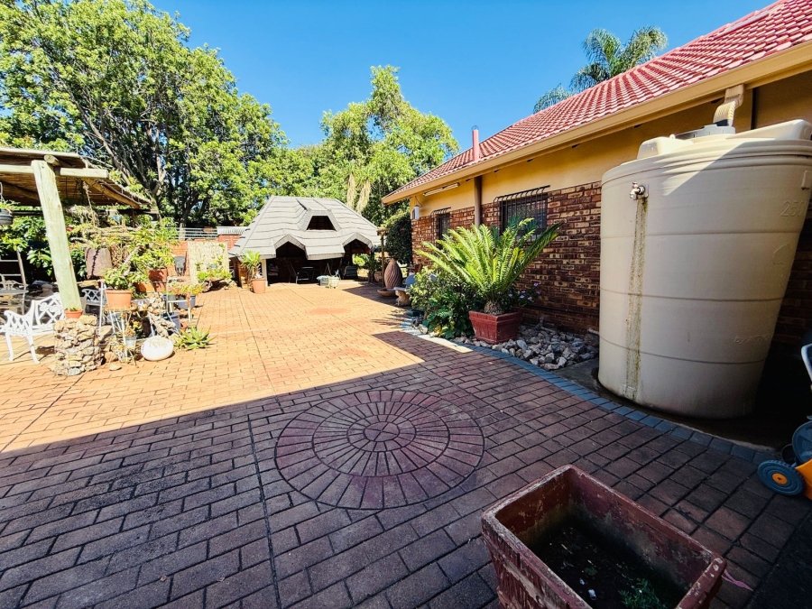 3 Bedroom Property for Sale in Theresa Park Gauteng