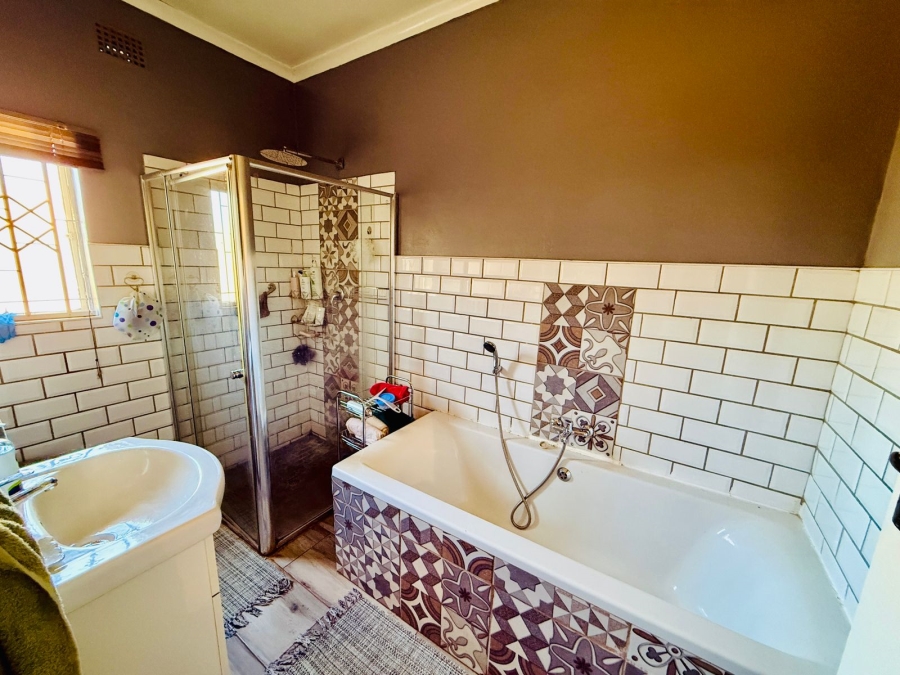 3 Bedroom Property for Sale in The Orchards Gauteng