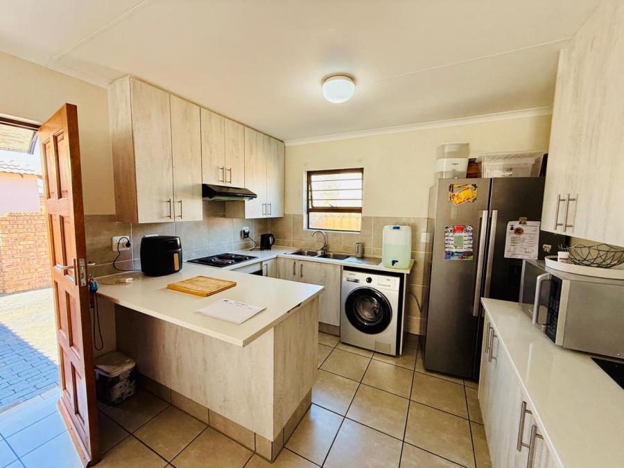 3 Bedroom Property for Sale in Chantelle Gauteng