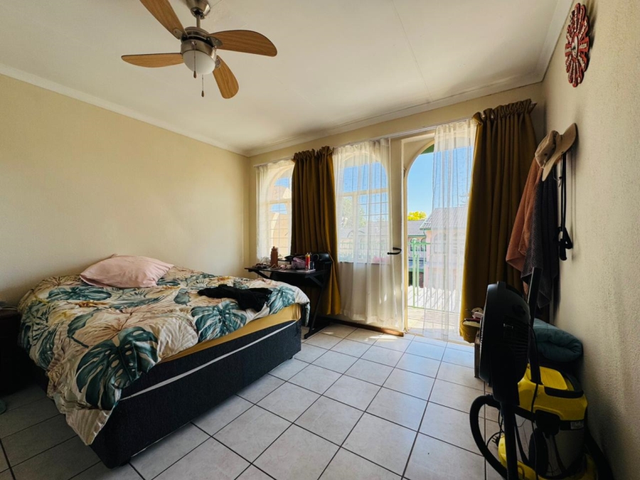 3 Bedroom Property for Sale in Sinoville Gauteng