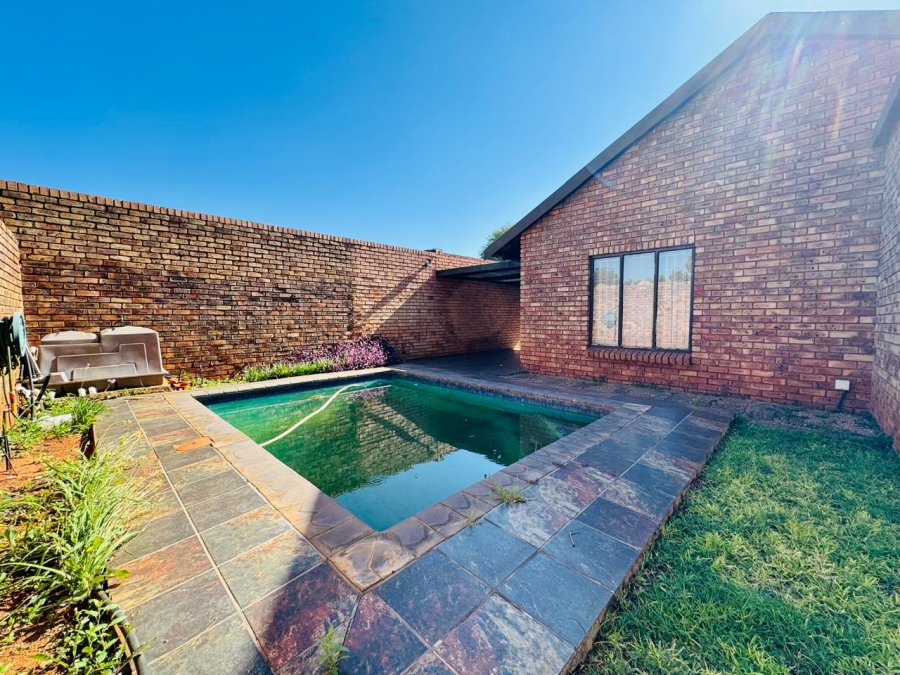 3 Bedroom Property for Sale in Doornpoort Gauteng