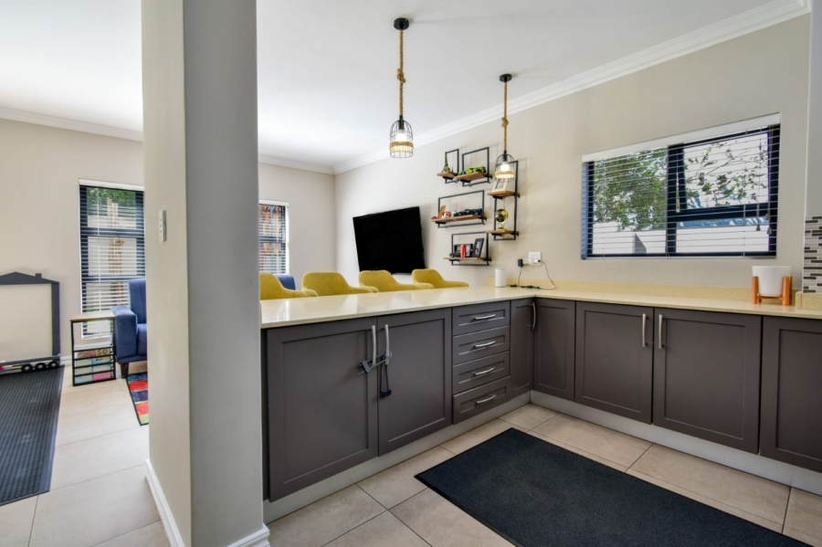 3 Bedroom Property for Sale in Midstream Meadows Gauteng