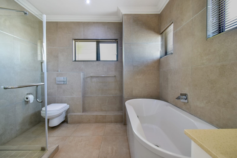 3 Bedroom Property for Sale in Midstream Meadows Gauteng