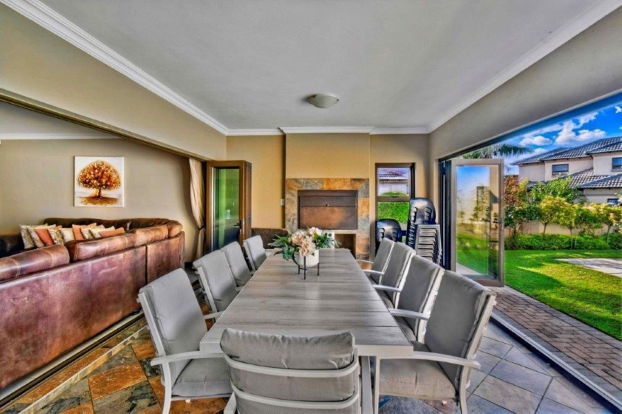 5 Bedroom Property for Sale in Zambezi Country Estate Gauteng