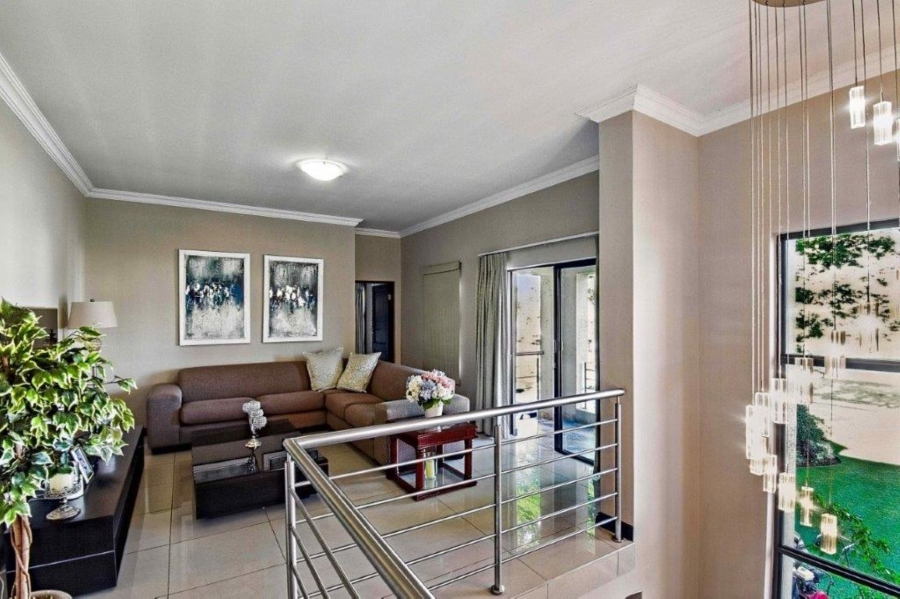 5 Bedroom Property for Sale in Zambezi Country Estate Gauteng