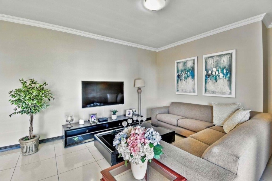 5 Bedroom Property for Sale in Zambezi Country Estate Gauteng