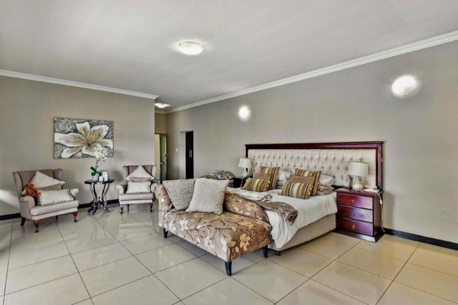 5 Bedroom Property for Sale in Zambezi Country Estate Gauteng