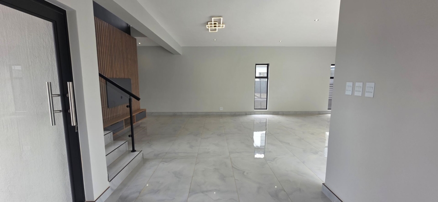 4 Bedroom Property for Sale in Fountainbrook Estate Gauteng