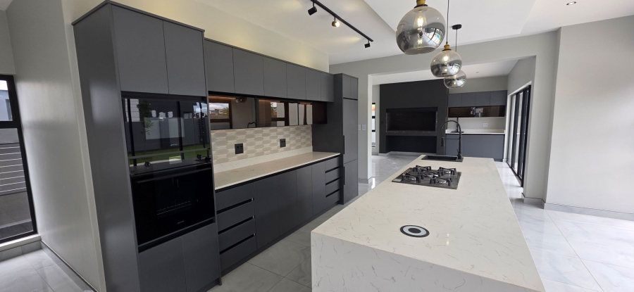 4 Bedroom Property for Sale in Fountainbrook Estate Gauteng