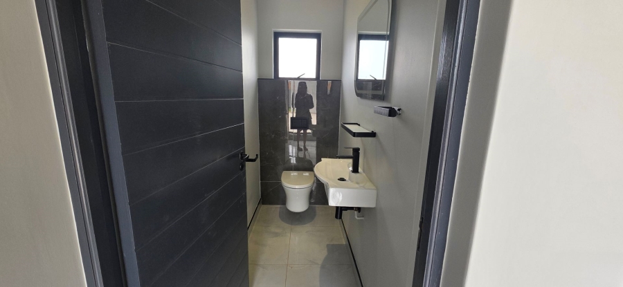 4 Bedroom Property for Sale in Fountainbrook Estate Gauteng