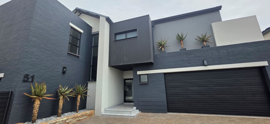 4 Bedroom Property for Sale in Fountainbrook Estate Gauteng