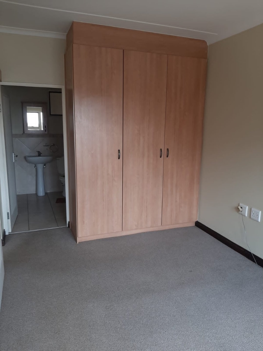 1 Bedroom Property for Sale in Montana Tuine Gauteng