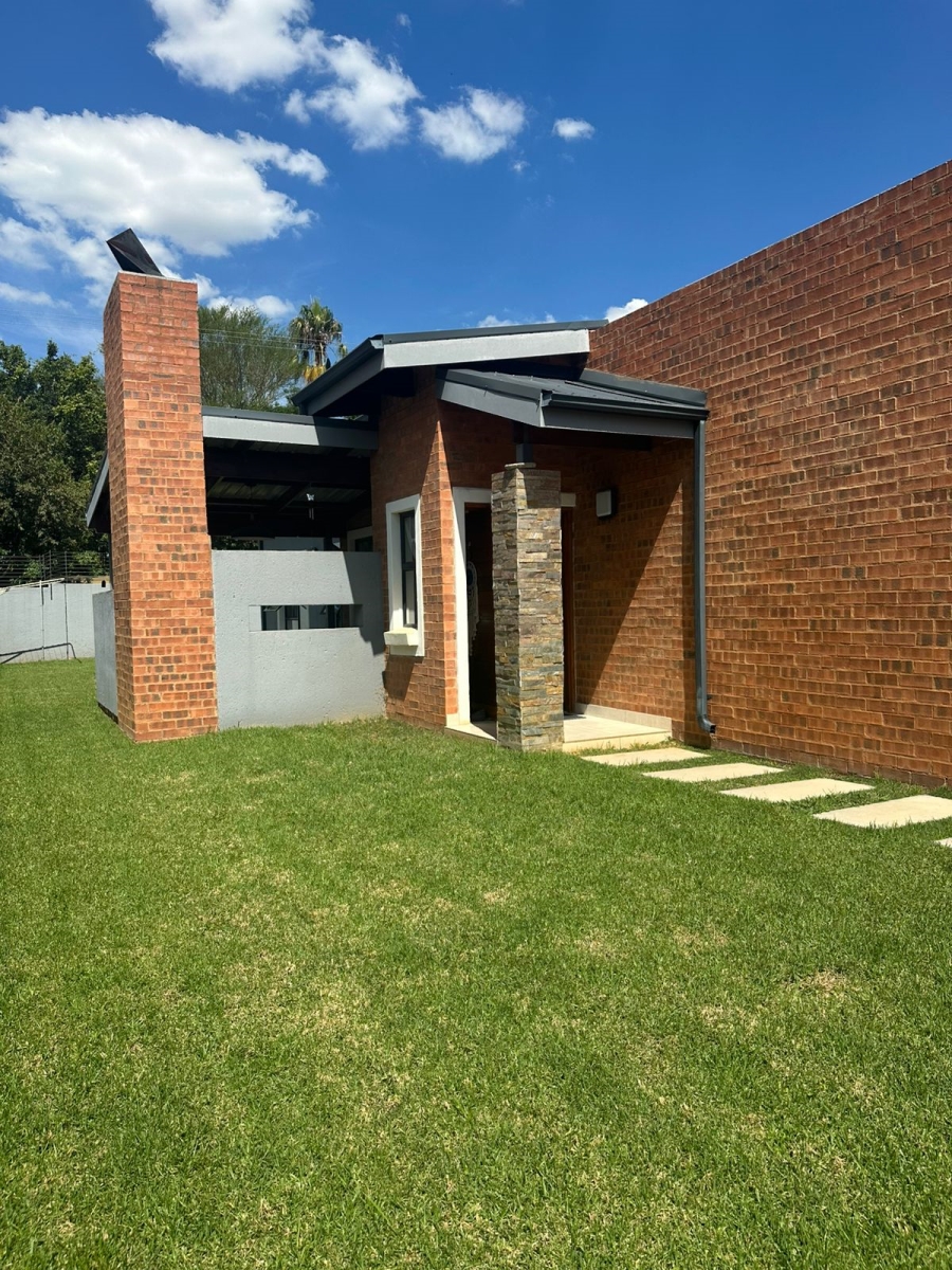 2 Bedroom Property for Sale in Montana Gauteng