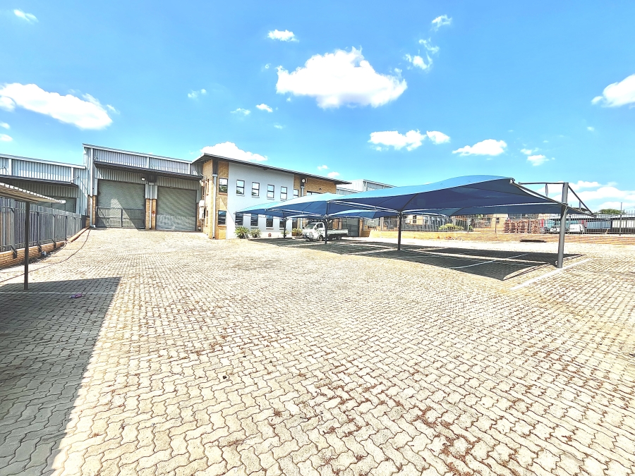 To Let commercial Property for Rent in North Riding Gauteng