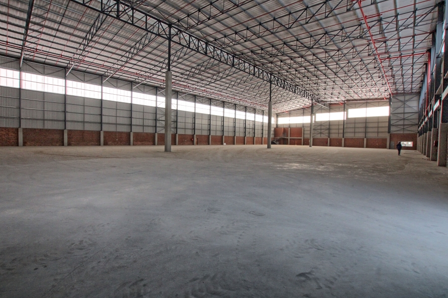To Let commercial Property for Rent in North Riding Gauteng