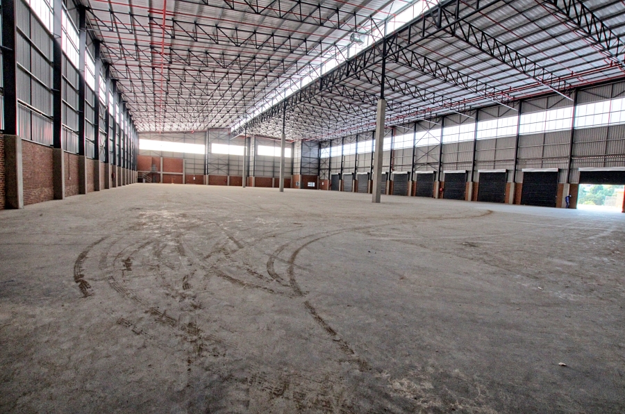 To Let commercial Property for Rent in North Riding Gauteng