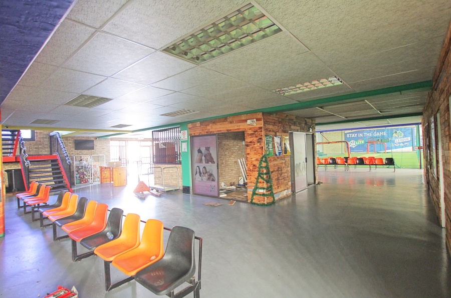 Commercial Property for Sale in Hoogland Gauteng