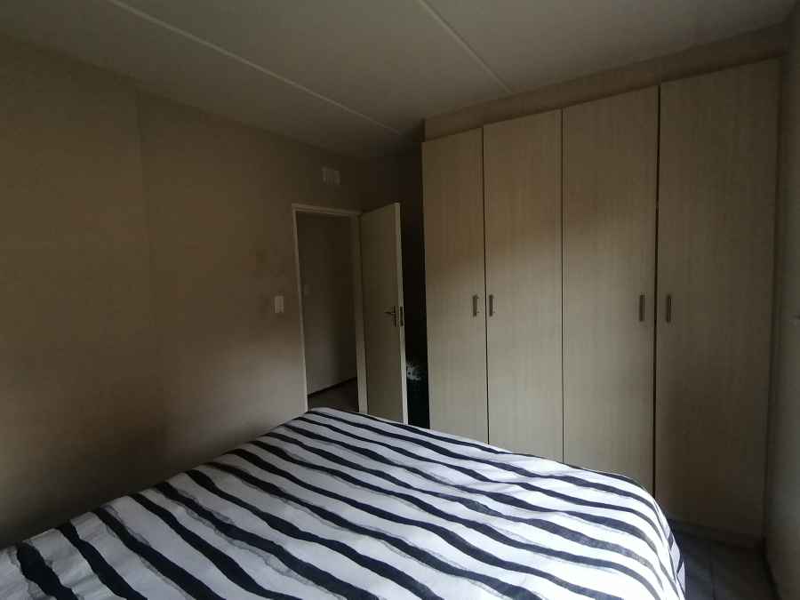 2 Bedroom Property for Sale in Noordwyk Gauteng