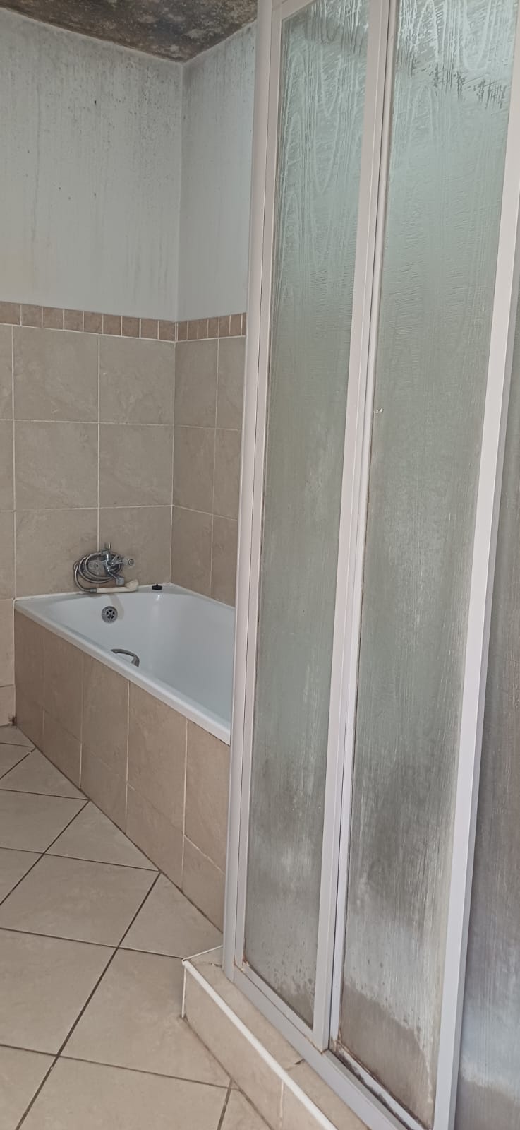 2 Bedroom Property for Sale in The Orchards Gauteng