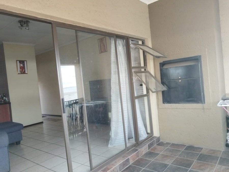 2 Bedroom Property for Sale in Fourways Gauteng