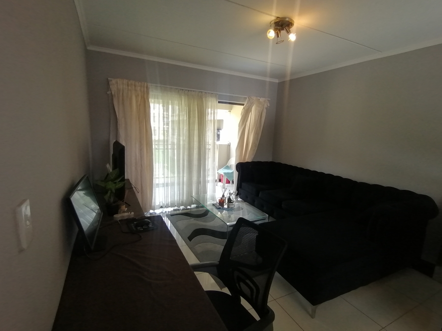 1 Bedroom Property for Sale in Noordwyk Gauteng