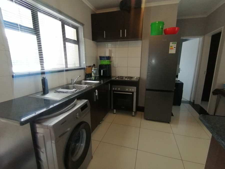 1 Bedroom Property for Sale in Noordwyk Gauteng