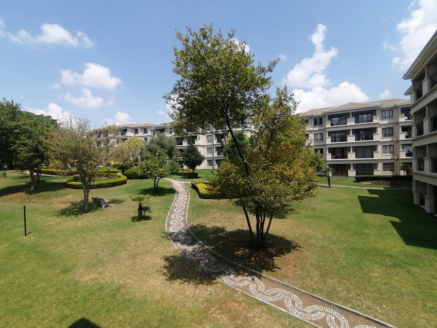 1 Bedroom Property for Sale in Noordwyk Gauteng