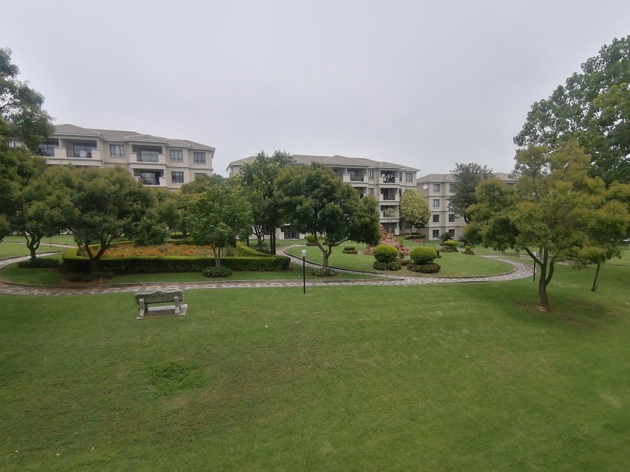 1 Bedroom Property for Sale in Noordwyk Gauteng