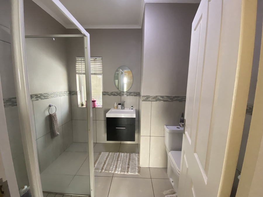 2 Bedroom Property for Sale in Northgate Gauteng