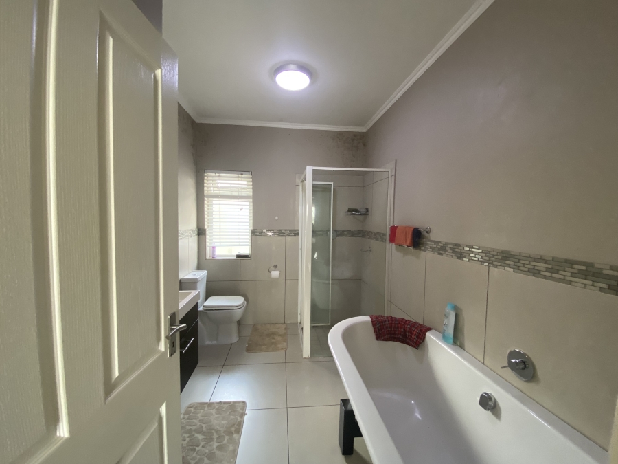 2 Bedroom Property for Sale in Northgate Gauteng