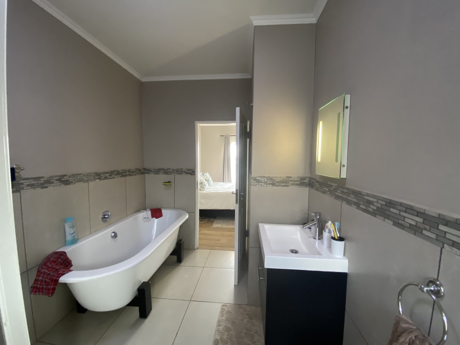 2 Bedroom Property for Sale in Northgate Gauteng