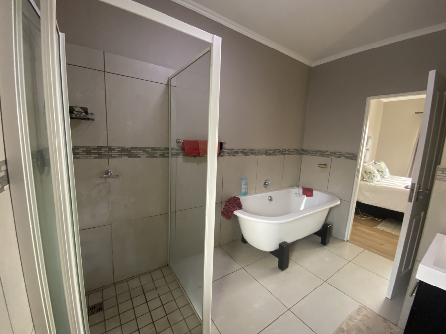 2 Bedroom Property for Sale in Northgate Gauteng