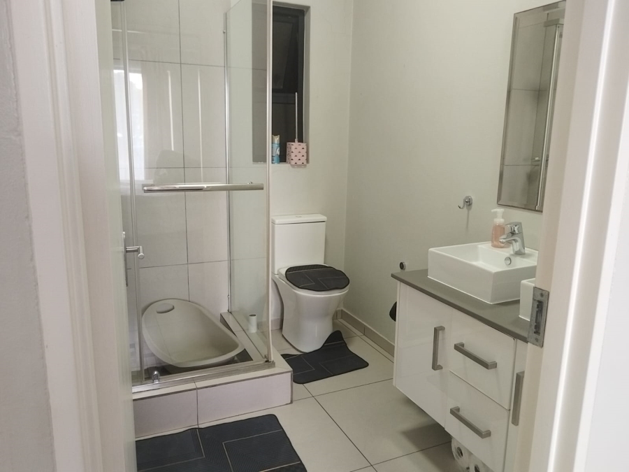 2 Bedroom Property for Sale in North Riding Gauteng
