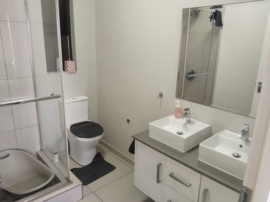 2 Bedroom Property for Sale in North Riding Gauteng