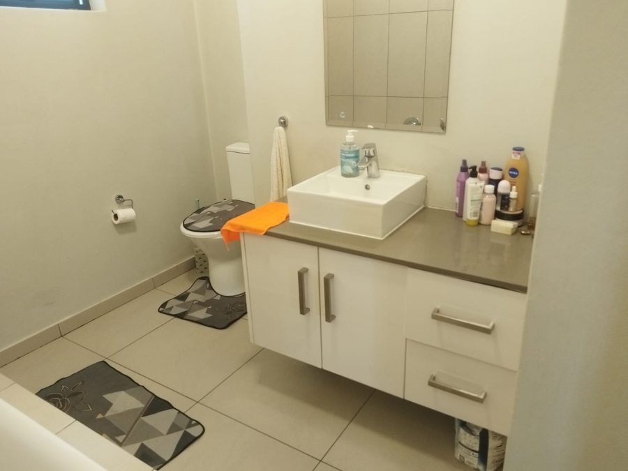 2 Bedroom Property for Sale in North Riding Gauteng