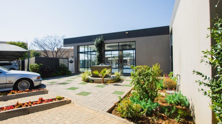 2 Bedroom Property for Sale in North Riding Gauteng