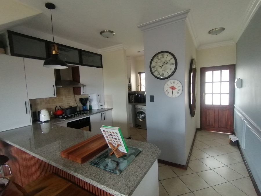 3 Bedroom Property for Sale in Noordwyk Gauteng