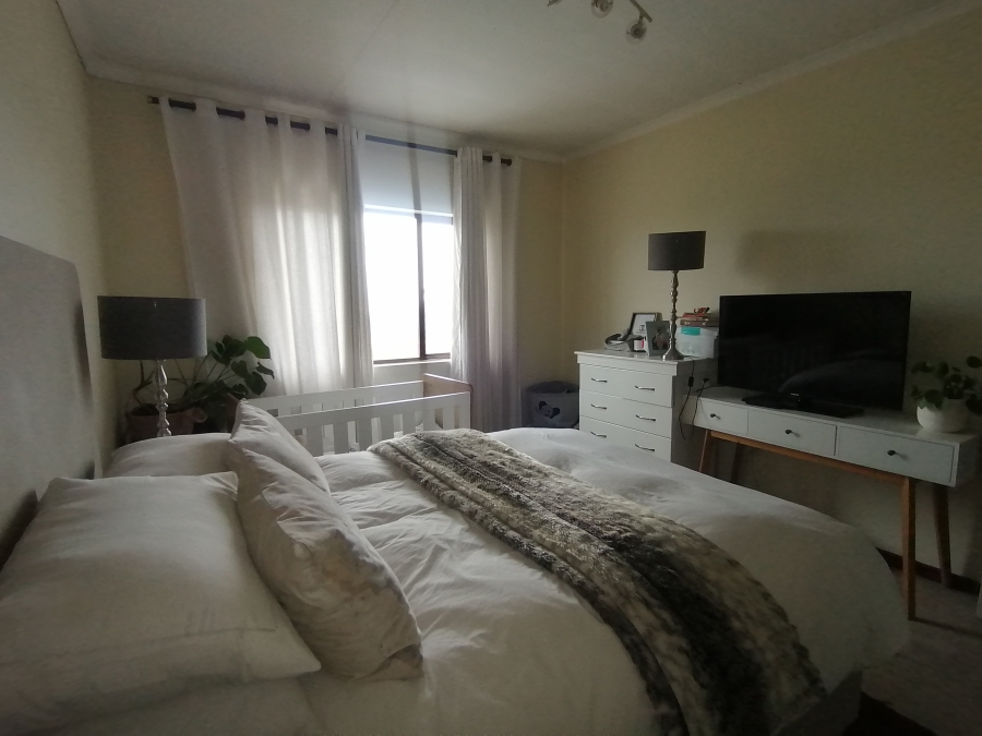 3 Bedroom Property for Sale in Noordwyk Gauteng