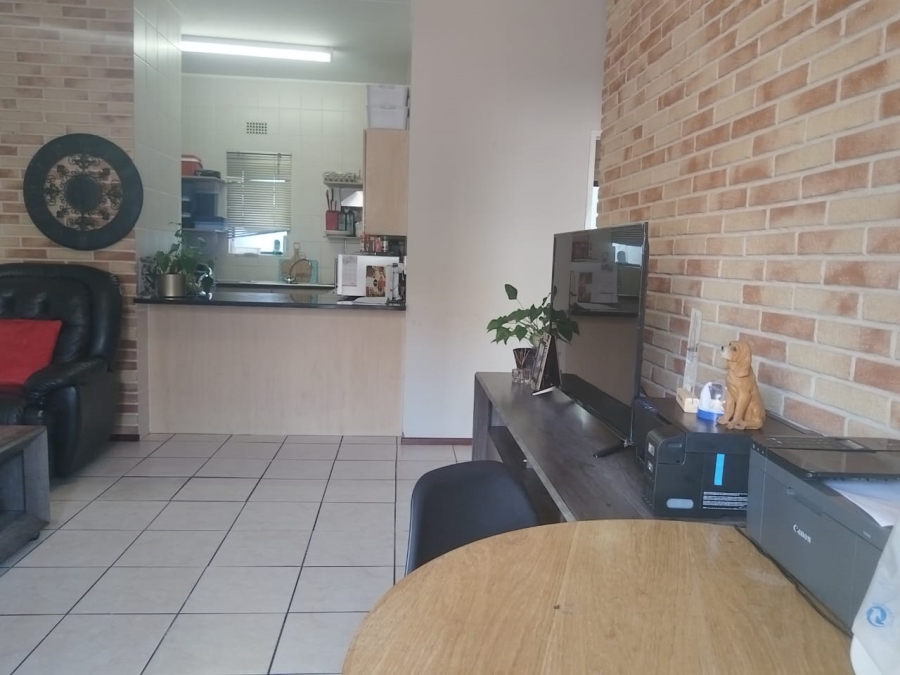 2 Bedroom Property for Sale in Fourways Gauteng
