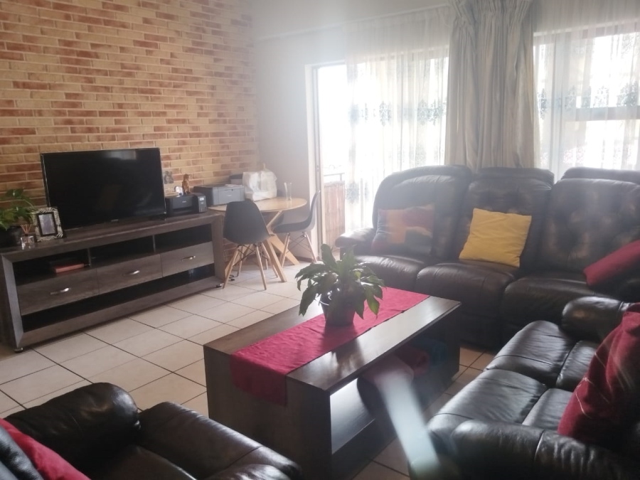 2 Bedroom Property for Sale in Fourways Gauteng