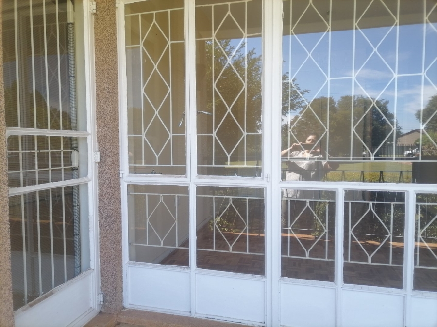 2 Bedroom Property for Sale in Monument Gauteng