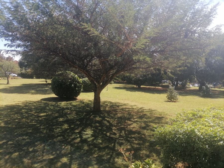2 Bedroom Property for Sale in Monument Gauteng