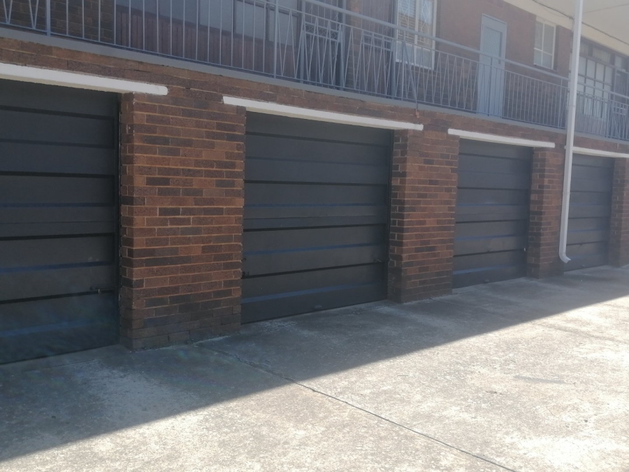 2 Bedroom Property for Sale in Monument Gauteng