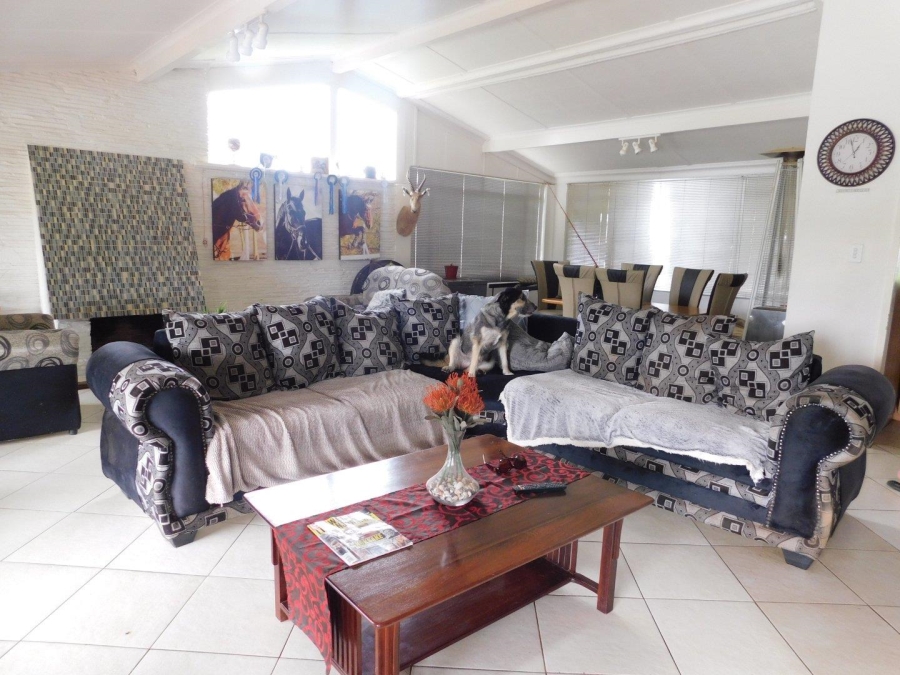 4 Bedroom Property for Sale in Hekpoort Gauteng