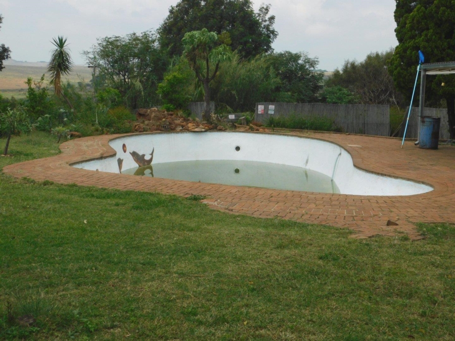 4 Bedroom Property for Sale in Hekpoort Gauteng