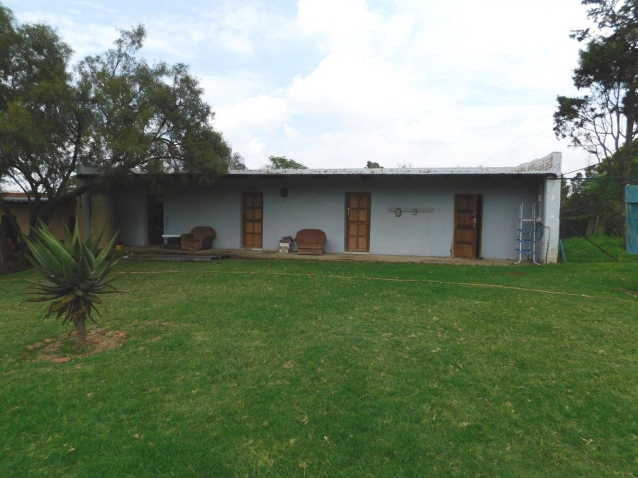 4 Bedroom Property for Sale in Hekpoort Gauteng